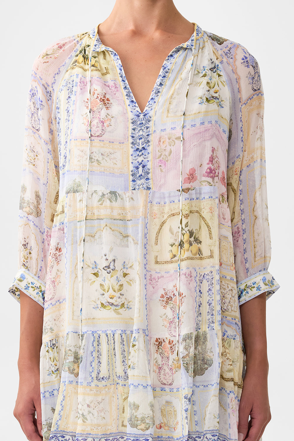 The CAMILLA SHORT GATHERED PANEL DRESS BOTANICAL BALLADS in our  print.