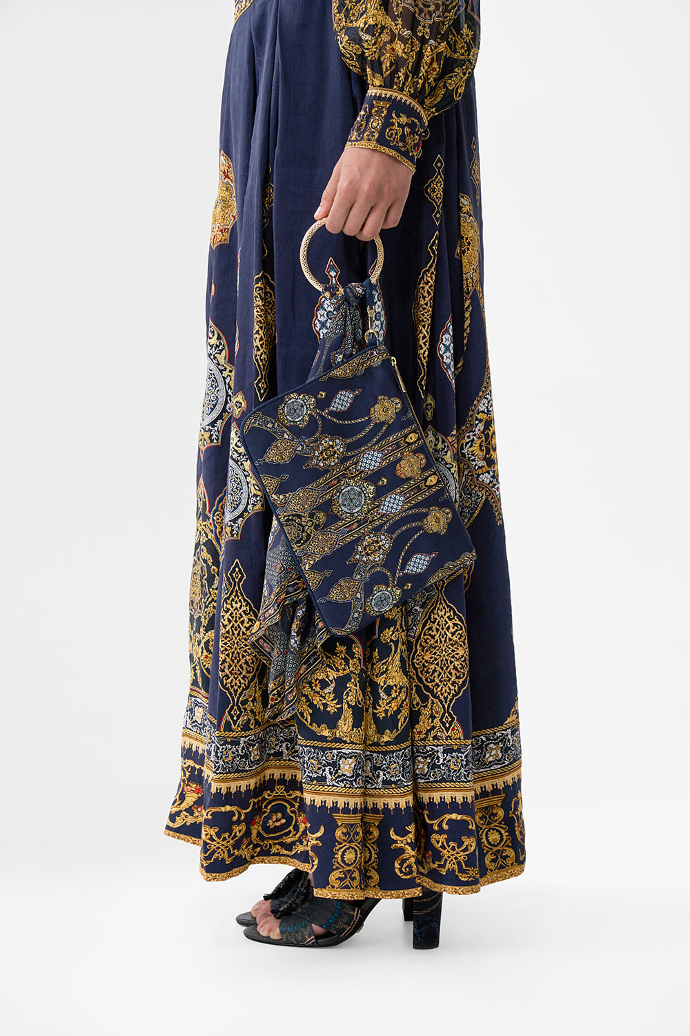 The CAMILLA RING SCARF CLUTCH THE IMPERIAL GATE in our  print.