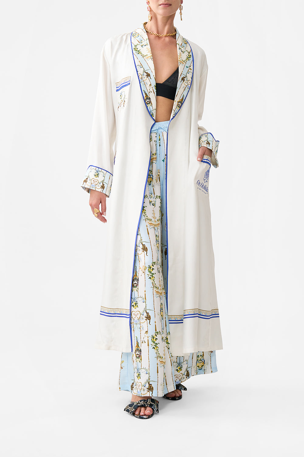 LONG ROBE WITH TIE VENUS ON A VESPA
