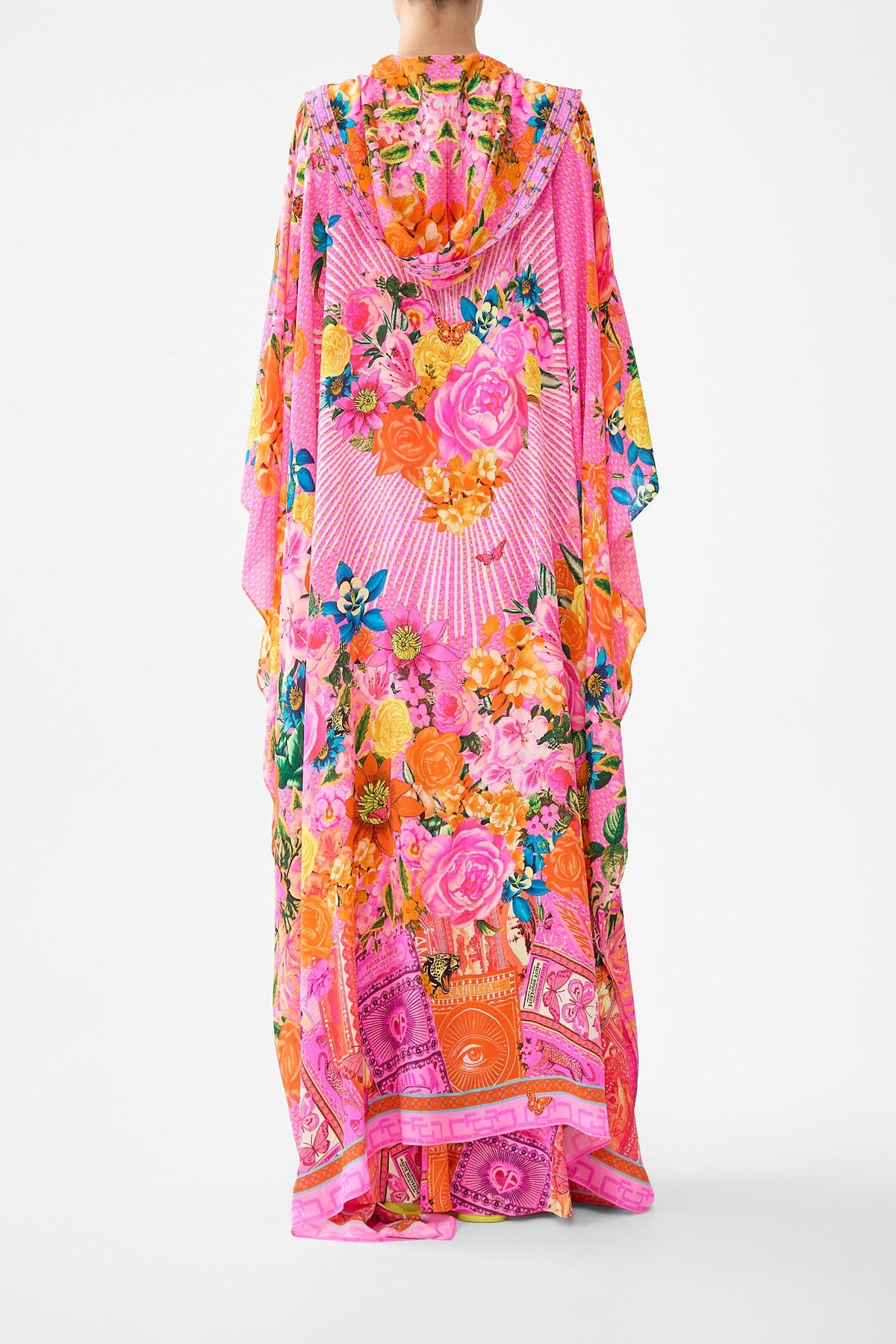 OVERSIZED ROBE ILLUSTRATION NATION