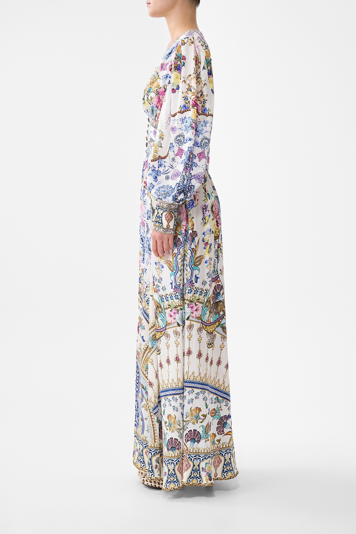 The CAMILLA SHAPED WAISTBAND DRESS WITH GATHERED SLEEVES ALL ABOUT THAT LACE in our  print.