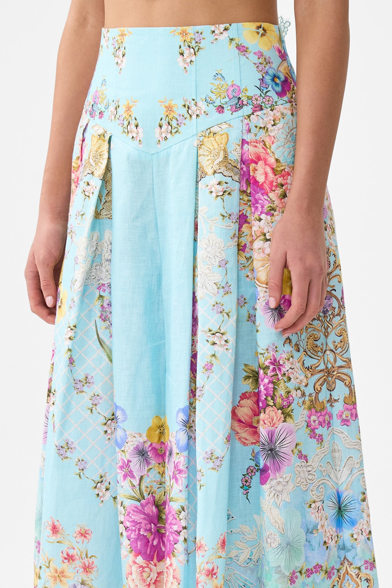 The CAMILLA CORSET WAIST WIDE LEG PANT BAZAAR BLOOMS in our  print.