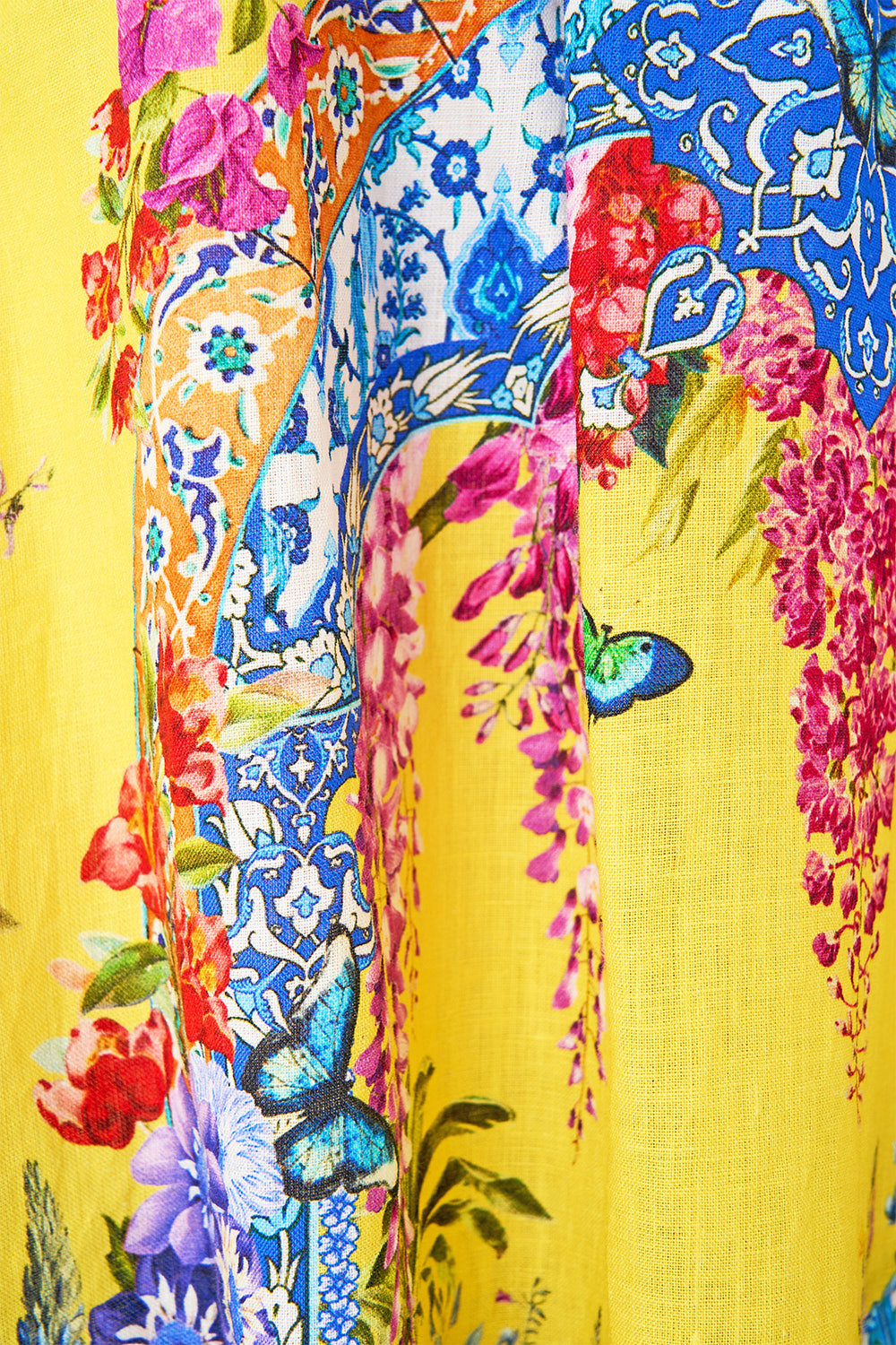 The CAMILLA SKIRT WITH SHAPED SEAM SULTANAHMET SUMMER in our  print.