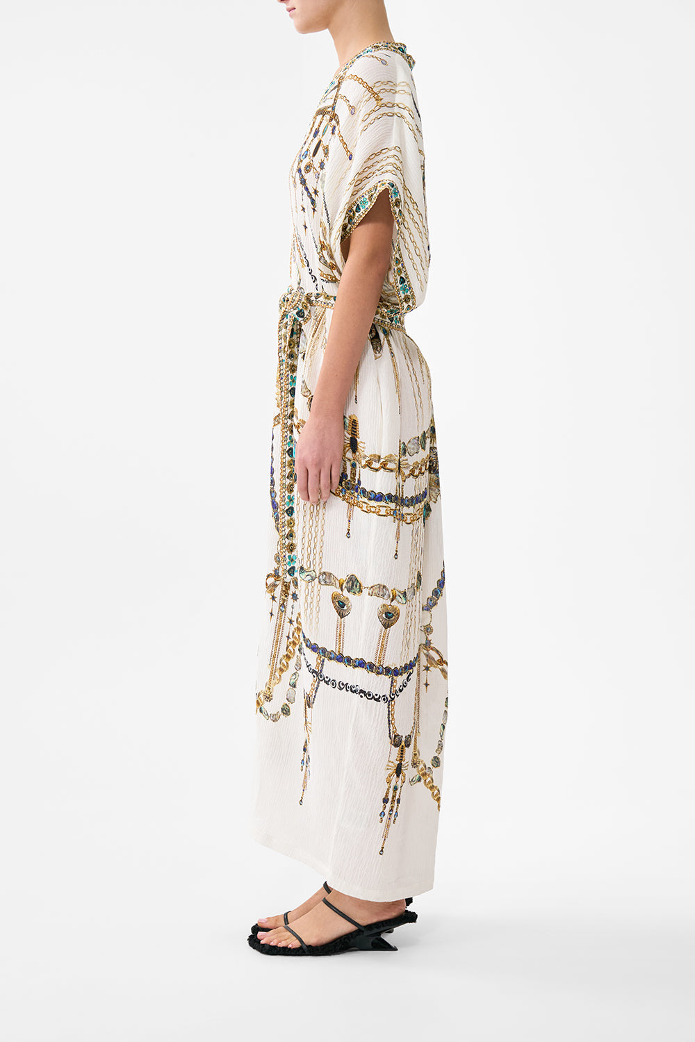 The CAMILLA SHORT SLEEVE KAFTAN WITH TIE WAIST CHAIN GANG in our  print.