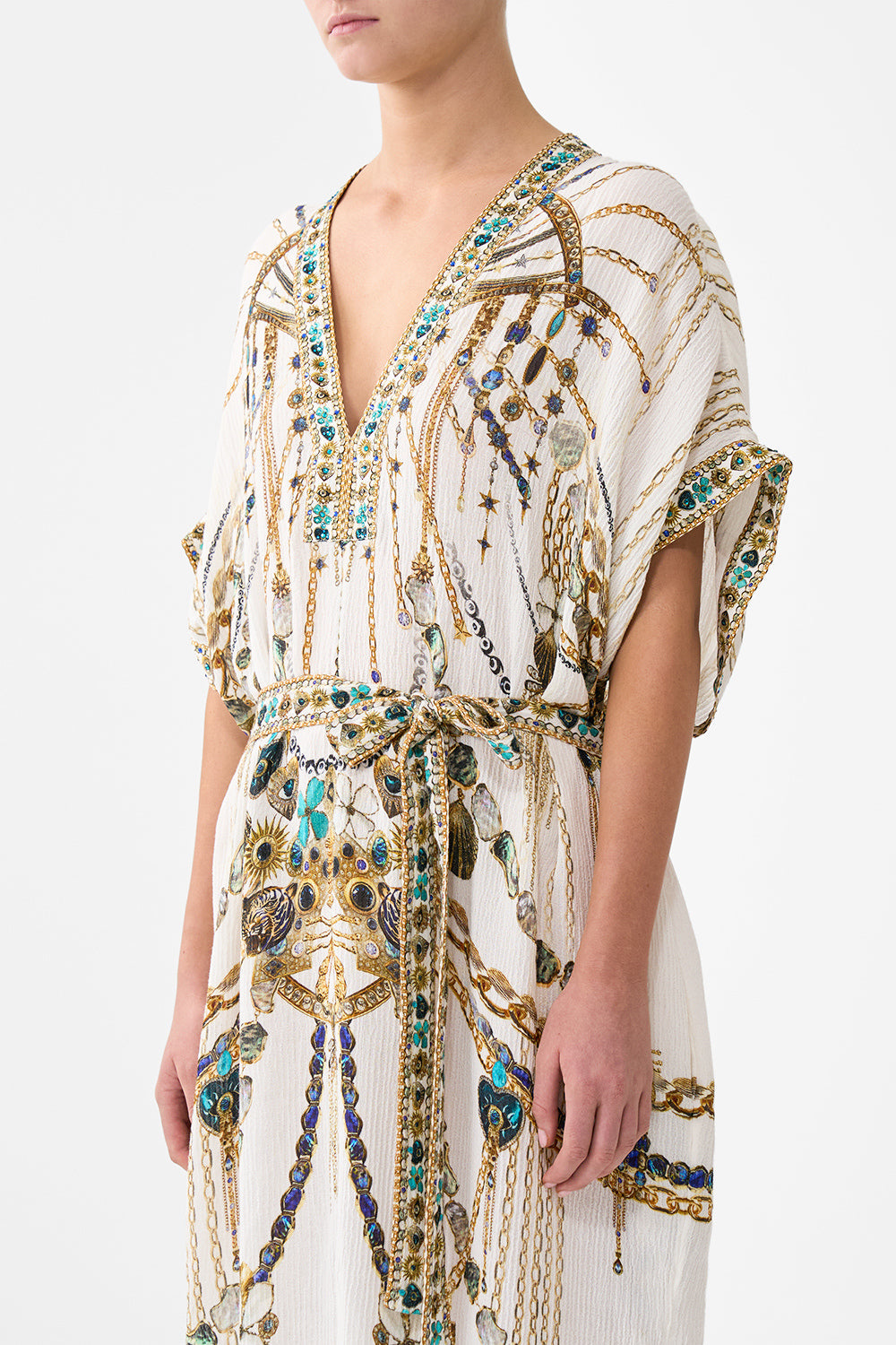 The CAMILLA SHORT SLEEVE KAFTAN WITH TIE WAIST CHAIN GANG in our  print.