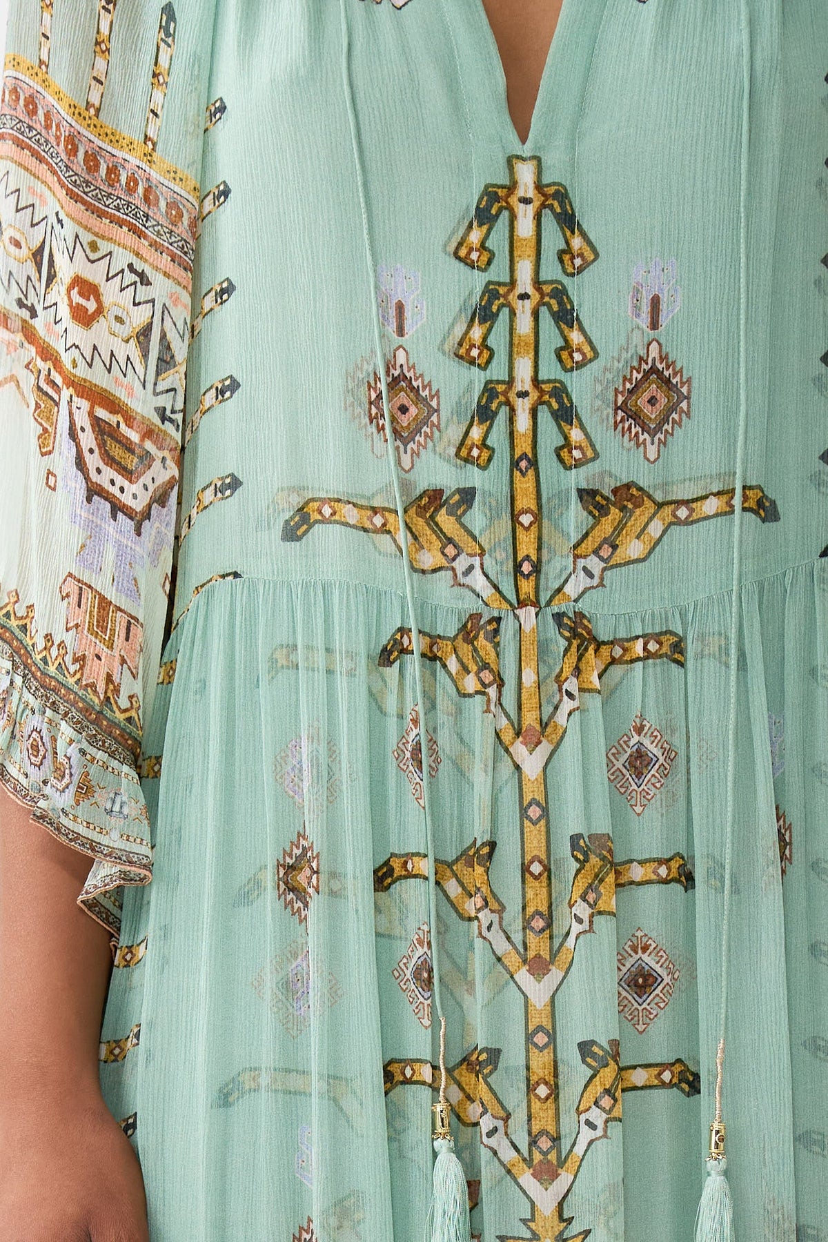 WIDE SLEEVE GATHERED DRESS LEGEND HAS IT