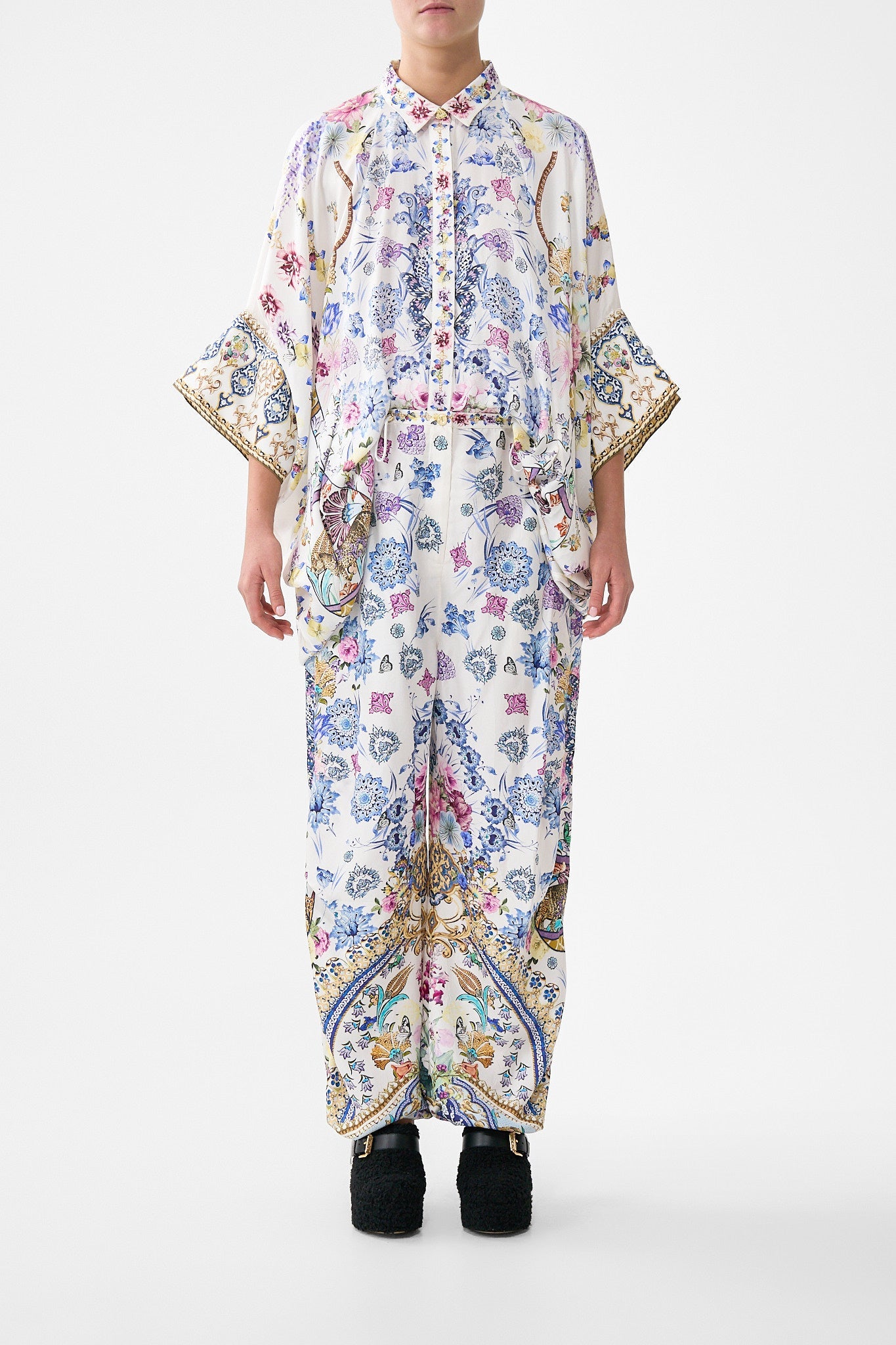 The CAMILLA PARACHUTE PANT ALL ABOUT THAT LACE in our ALL ABOUT THAT LACE print.