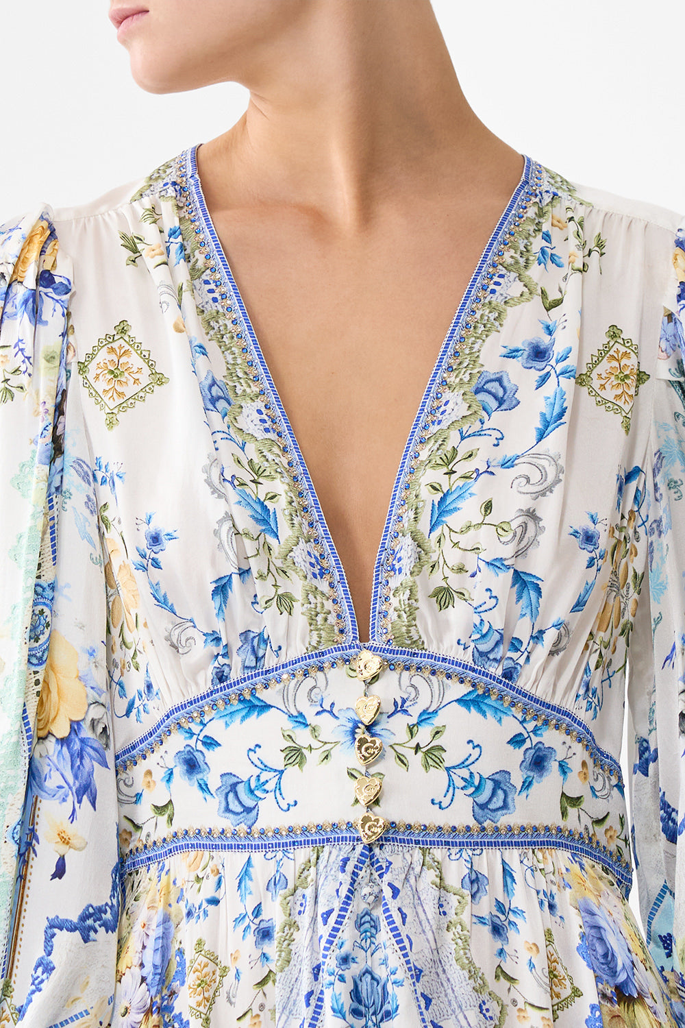The CAMILLA SHAPED WAISTBAND DRESS WITH GATHERED SLEEVES MY HOMESPUN HEART in our  print.