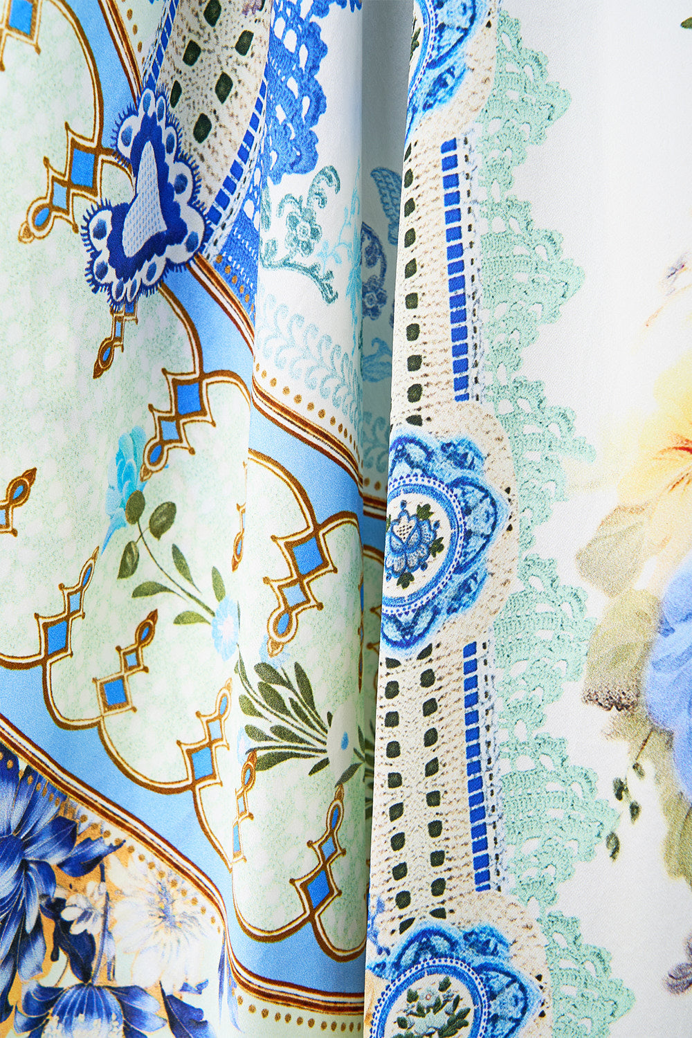 The CAMILLA SHAPED WAISTBAND DRESS WITH GATHERED SLEEVES MY HOMESPUN HEART in our  print.