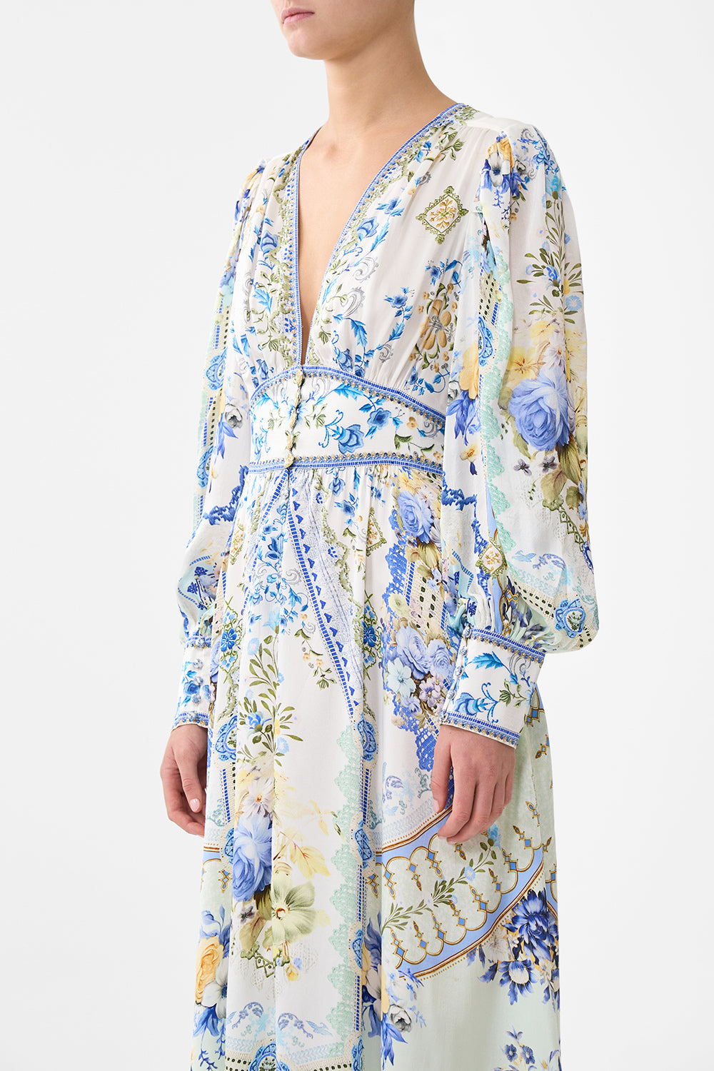 The CAMILLA SHAPED WAISTBAND DRESS WITH GATHERED SLEEVES MY HOMESPUN HEART in our  print.
