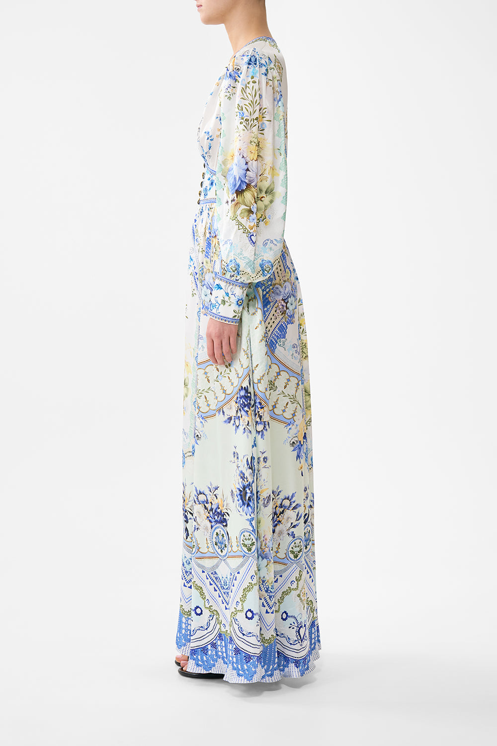The CAMILLA SHAPED WAISTBAND DRESS WITH GATHERED SLEEVES MY HOMESPUN HEART in our  print.