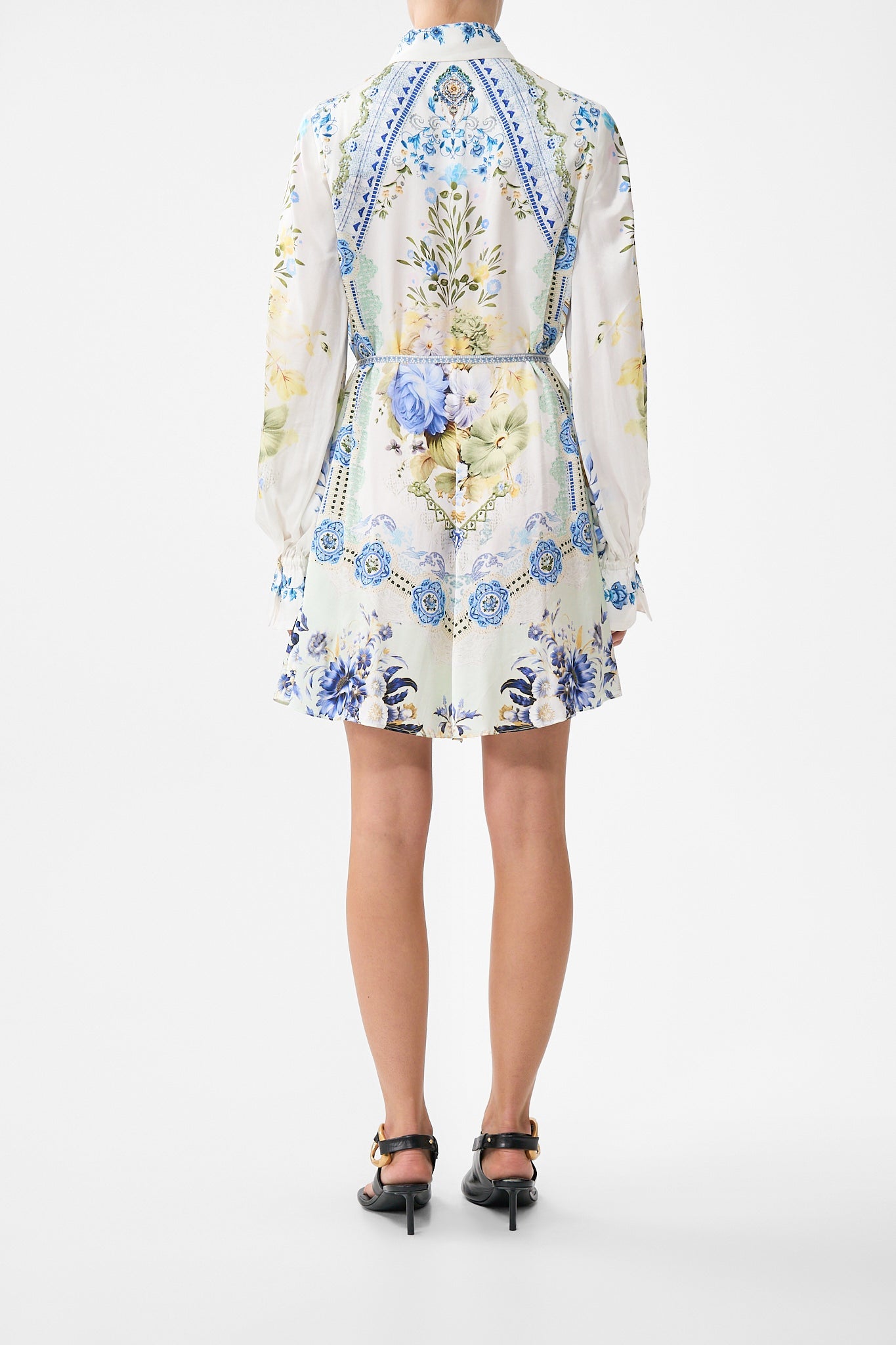 The CAMILLA SHIFT SHIRT DRESS MY HOMESPUN HEART in our  print.