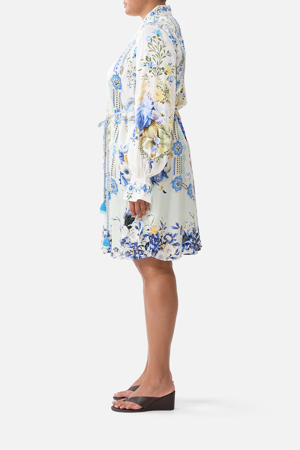 The CAMILLA SHIFT SHIRT DRESS MY HOMESPUN HEART in our  print.