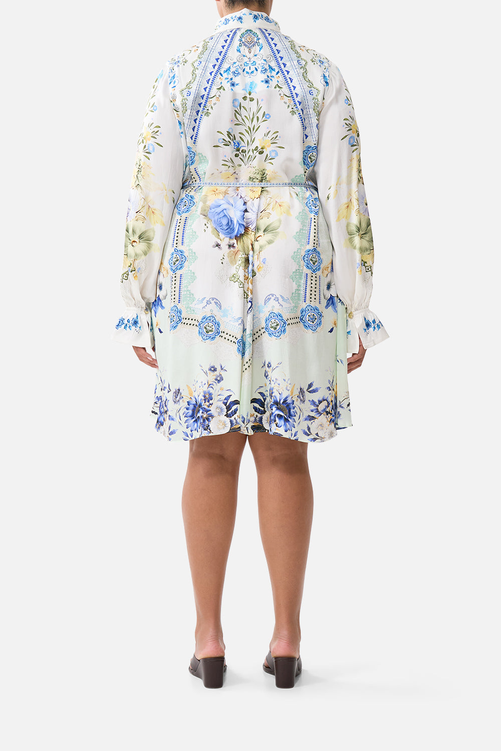 The CAMILLA SHIFT SHIRT DRESS MY HOMESPUN HEART in our  print.