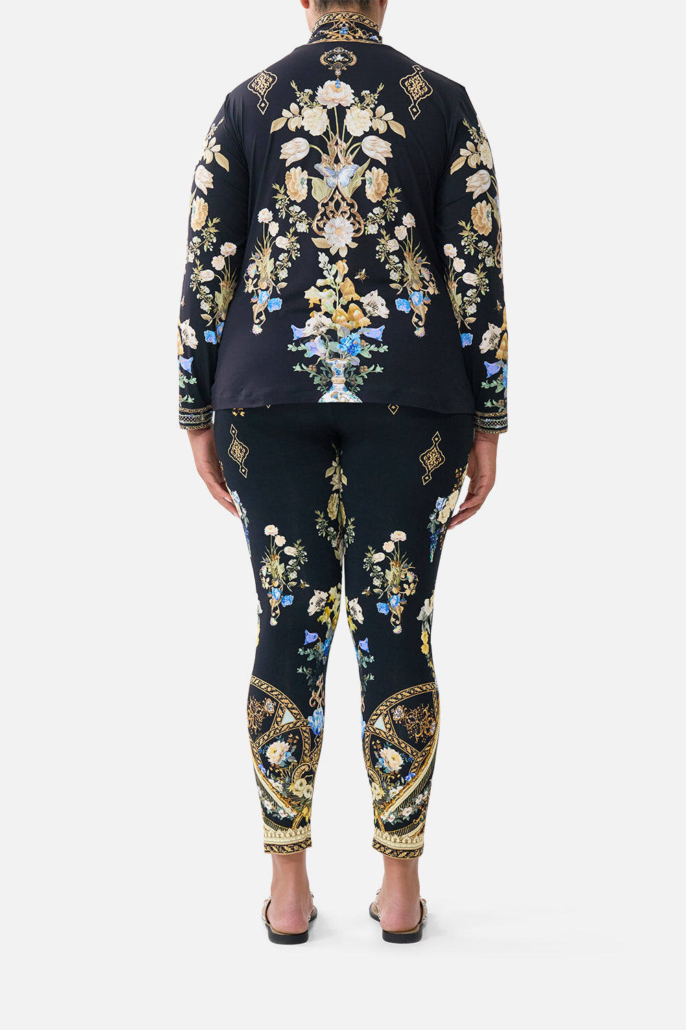 The CAMILLA LEGGINGS OTTOMAN ELEGANCE in our  print.