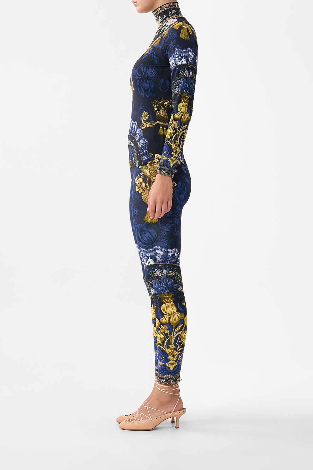 JERSEY TURTLENECK NOTES FROM THE BLUE ROOM