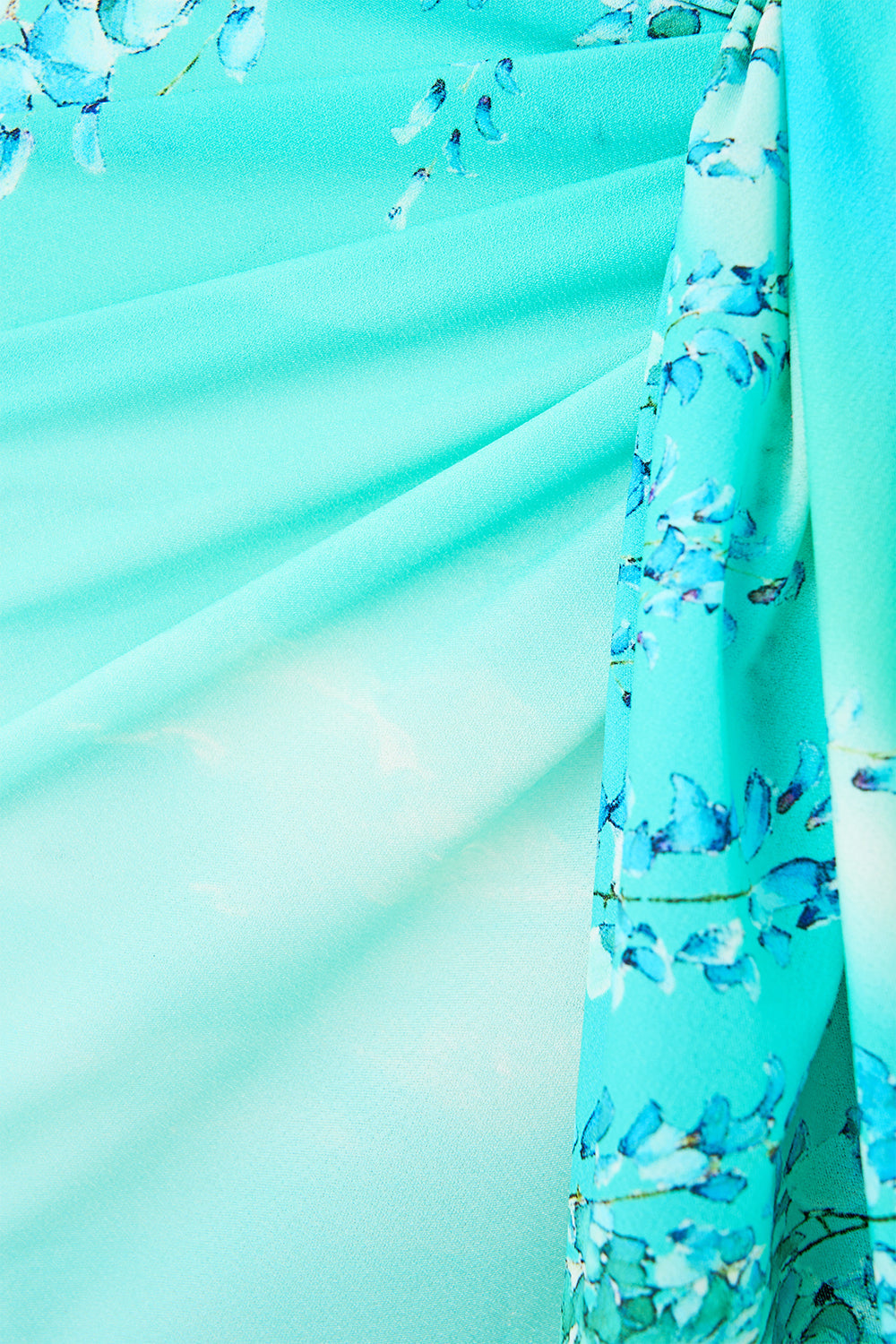 The CAMILLA MULTI WEAR LONG SARONG BALEARIC BEBÉ in our  print.