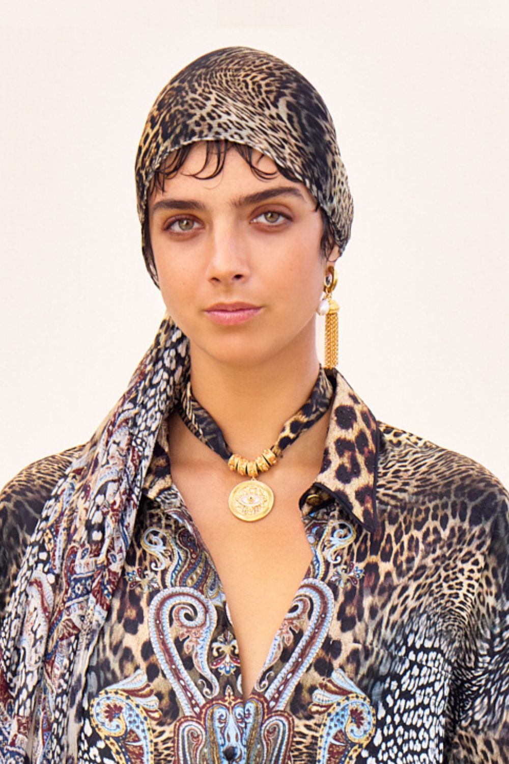 The CAMILLA ENCHANTED OCEANIA SILK NECKLACE GOLD in our  print.
