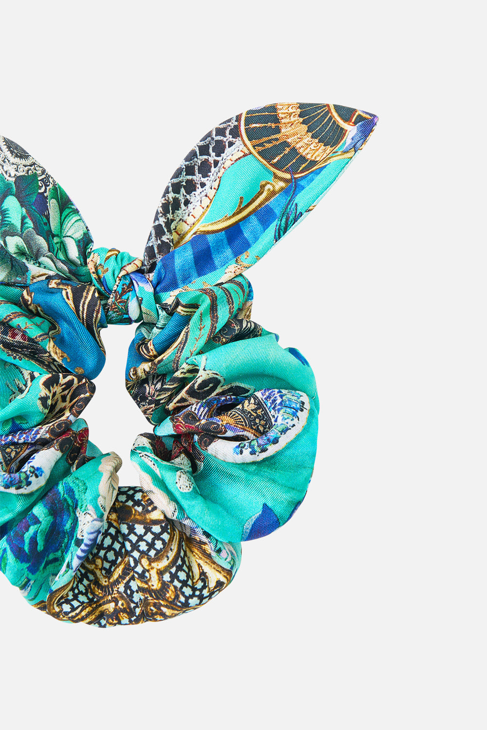 The CAMILLA SCRUNCHIE WITH TIE FLAMENCO EUPHORIA in our  print.