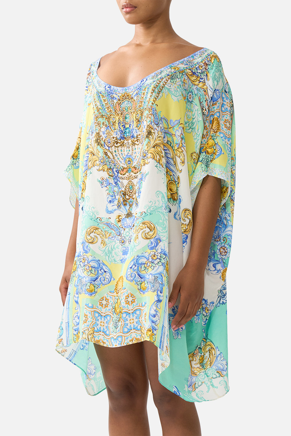 The CAMILLA SHORT ROUND NECK KAFTAN DIAL UP THE TILES in our  print.