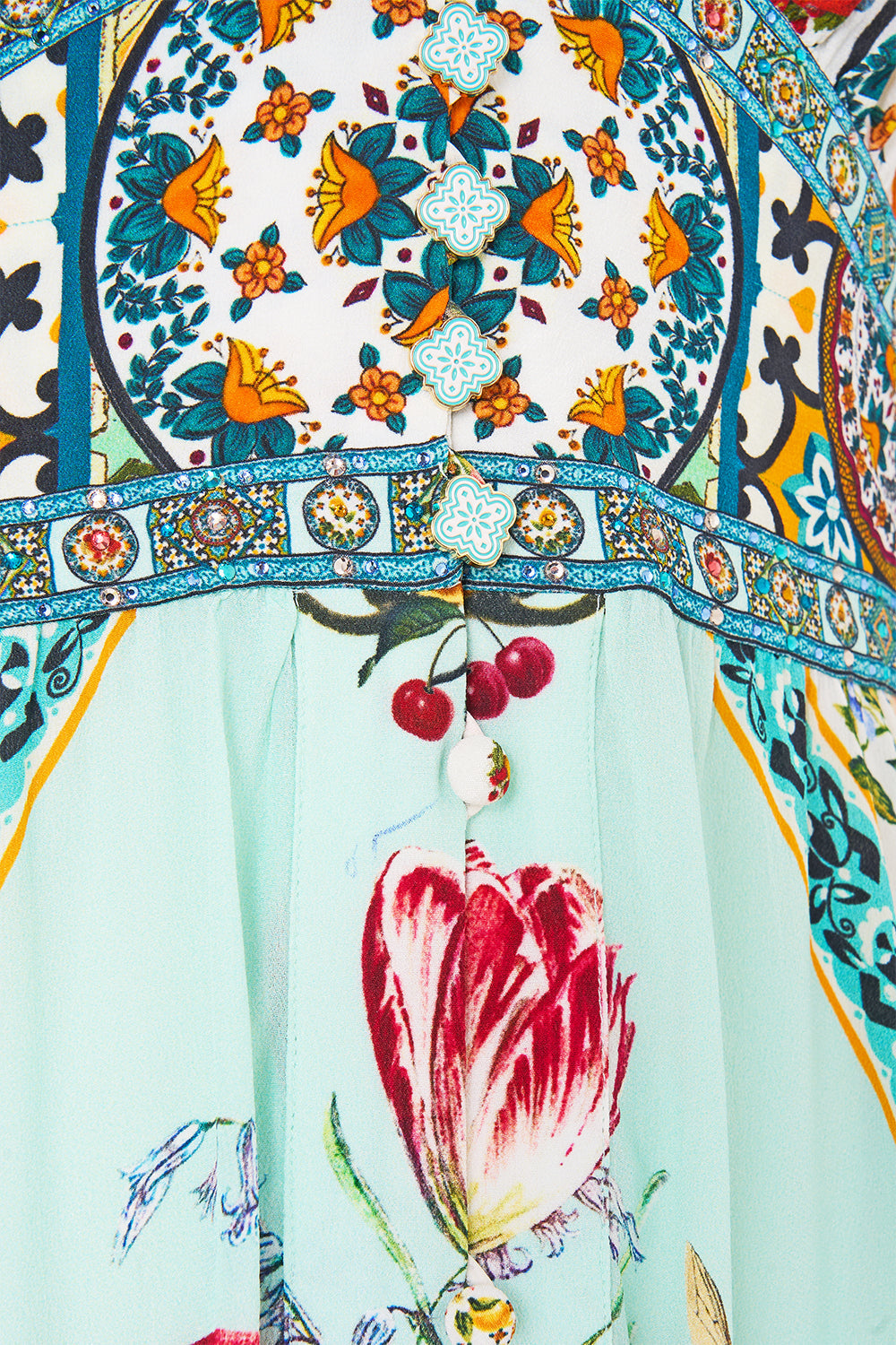 SHAPED WAISTBAND DRESS WITH FLUTTER SLEEVES MAGIC OF THE MERCADO