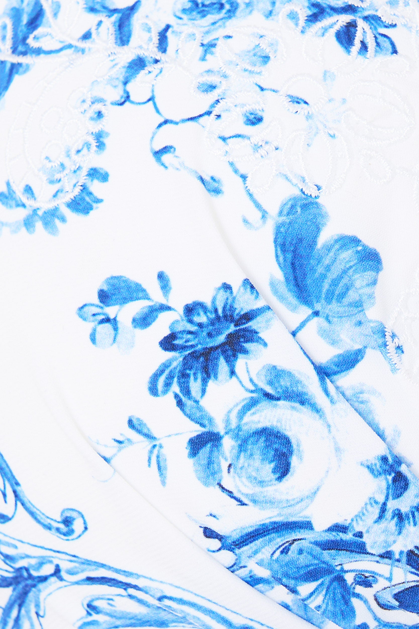 The CAMILLA CONTINUOUS UNDERWIRE MOULDED CUP BIKINI TOP CERAMIC PANORAMIC in our  print.