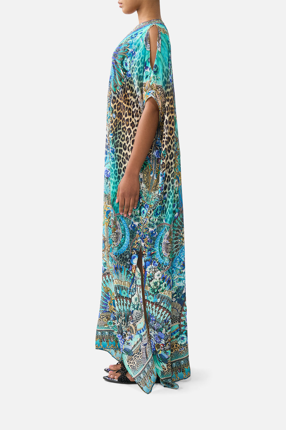 The CAMILLA SLIM FIT KAFTAN WITH SPLIT FLAMENCO EUPHORIA in our  print.