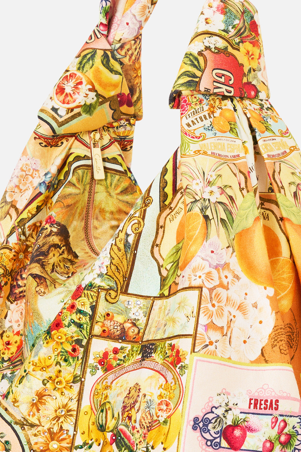 The CAMILLA SLOUCH SHOULDER BAG WITH KNOT DETAILS VA VA VINTAGE in our  print.