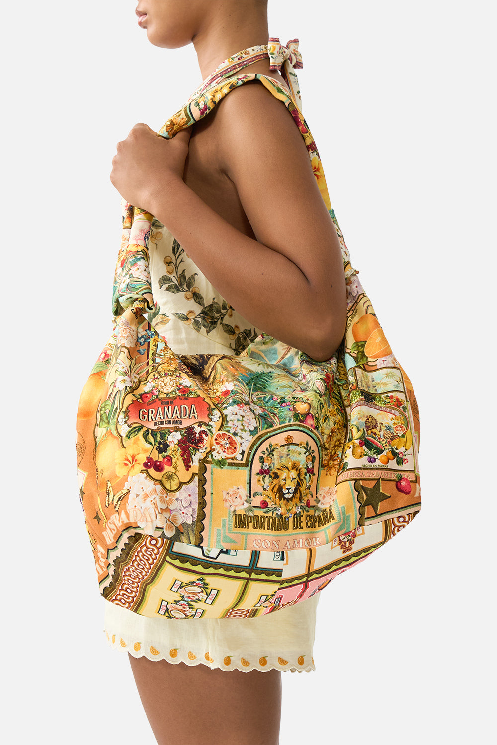 The CAMILLA SLOUCH SHOULDER BAG WITH KNOT DETAILS VA VA VINTAGE in our  print.