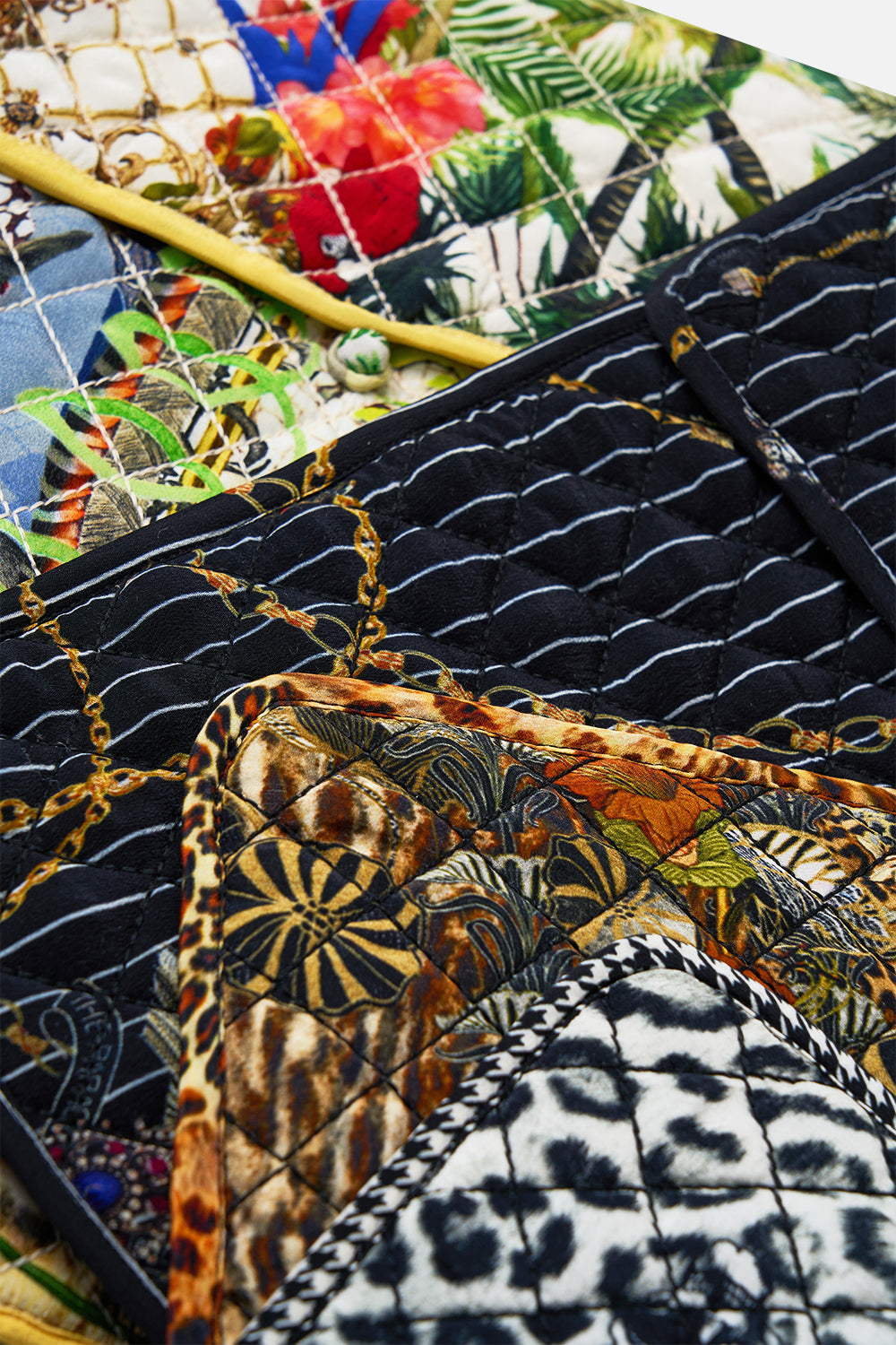 UNICORN QUILTED TRAVEL BAG MULTI