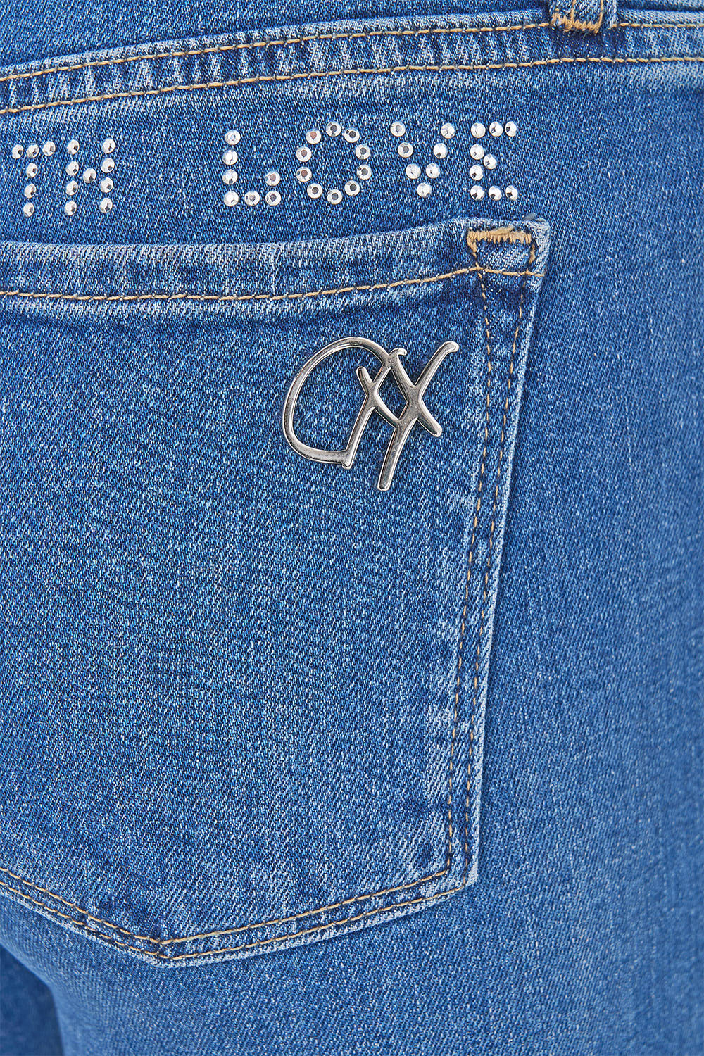 The CAMILLA RIYEKA AZUL ARISTOCRACY SKINNY JEAN DENIM in our  print.