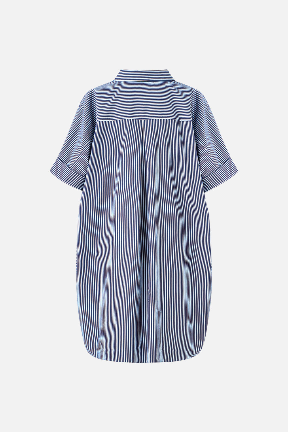 The CAMILLA OVERSIZED POCKET TUNIC SEVILLIAN STYLE in our  print.