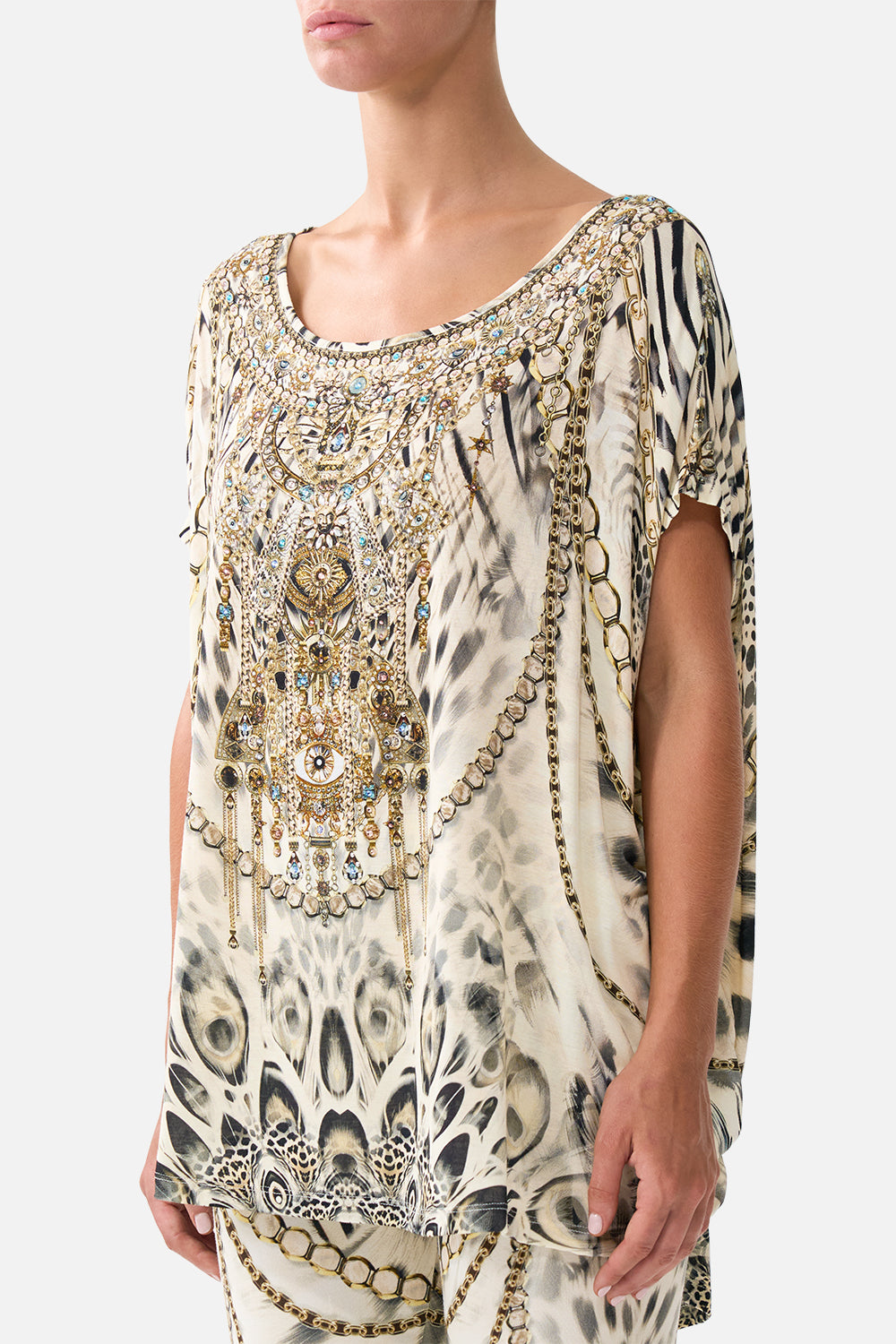 The CAMILLA LOOSE FIT TEE LADY LIONHEART in our  print.