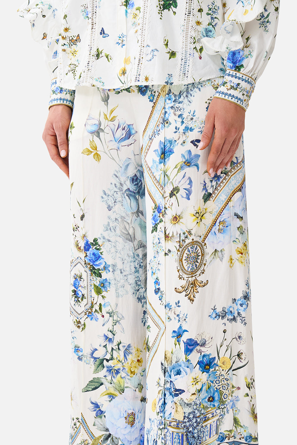 The CAMILLA SCARF BELT WIDE LEG PANT DANDELION SKIES