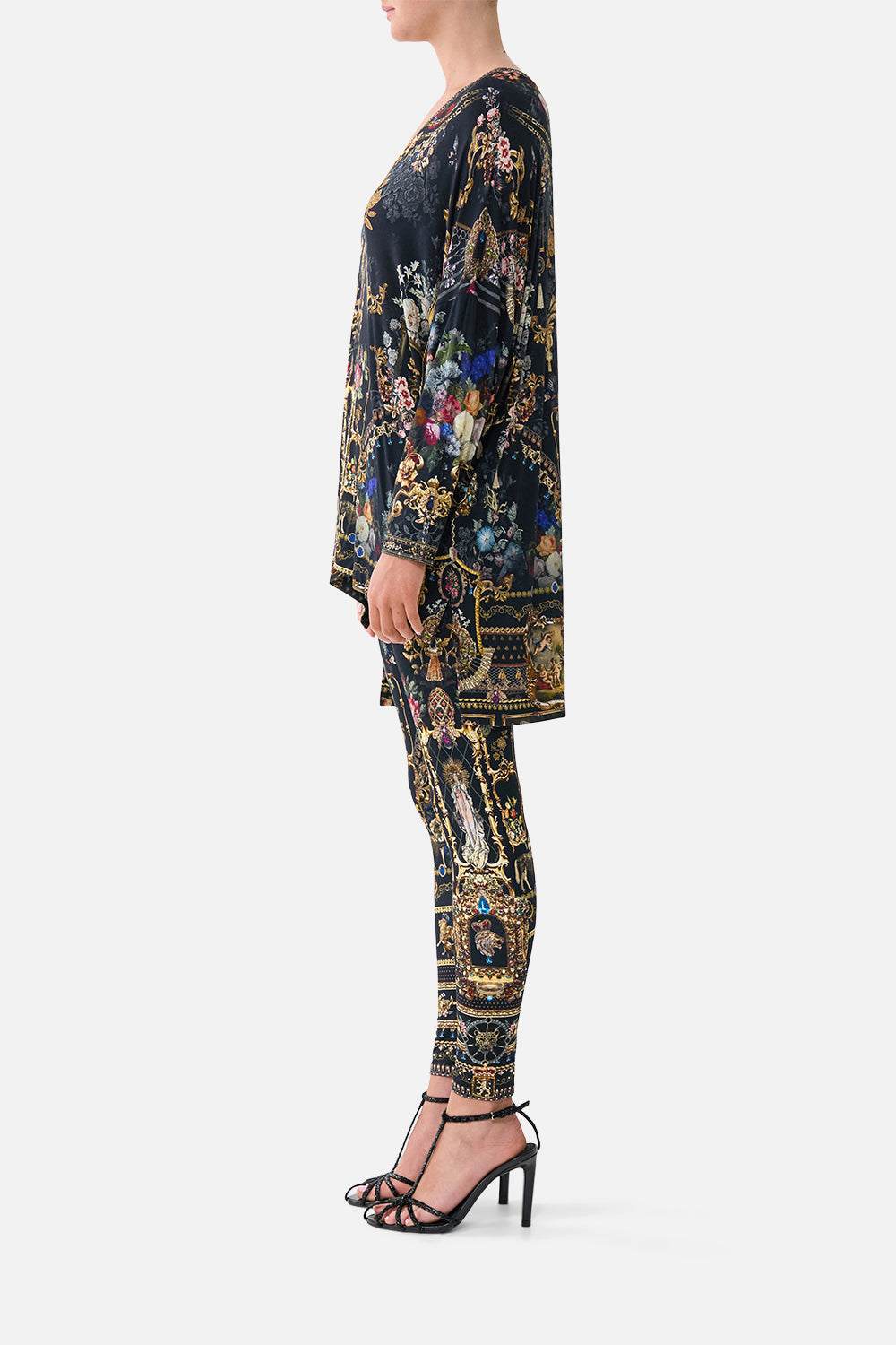 The CAMILLA LEGGINGS NIGHT GARDEN