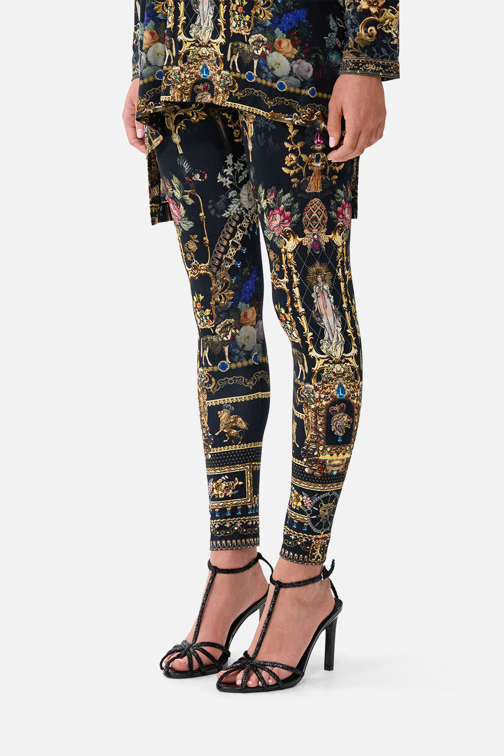 The CAMILLA LEGGINGS NIGHT GARDEN