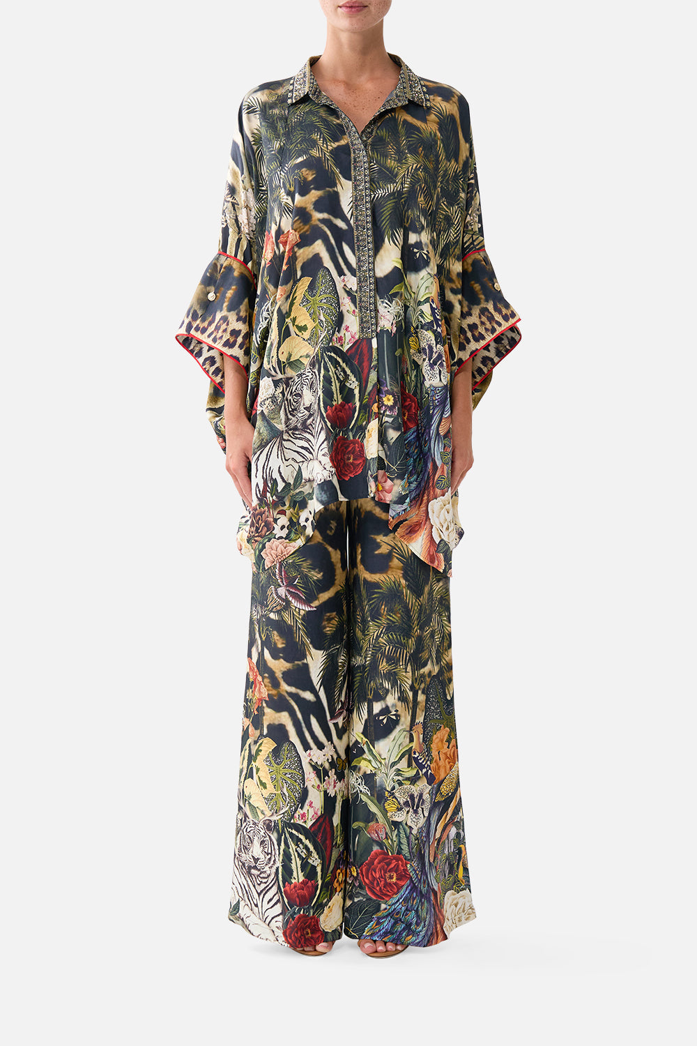 The CAMILLA BATWING SHIRT LEOTIGRA LANDLEOTIGRA LAND