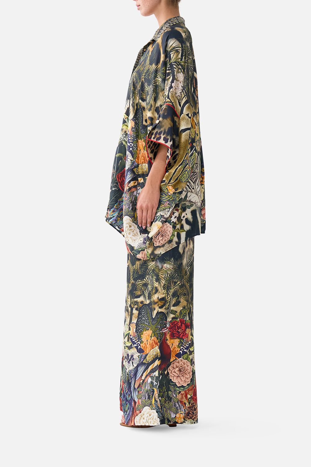 The CAMILLA BATWING SHIRT LEOTIGRA LAND