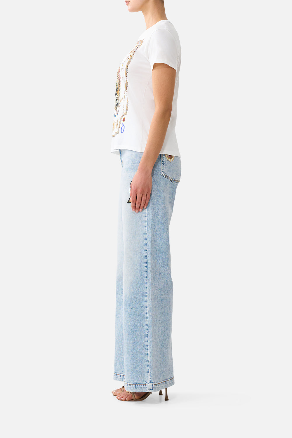 The CAMILLA SHORT SLEEVE EASY TEE VERSES IN VINTAGE