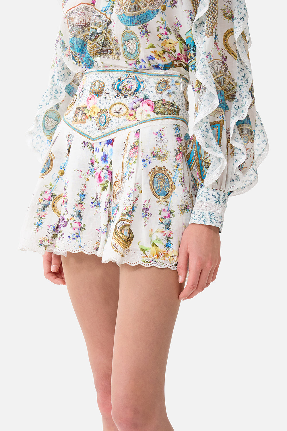 The CAMILLA CORSET WAIST SHORT ART FOR THE ARTISANS in our  print.