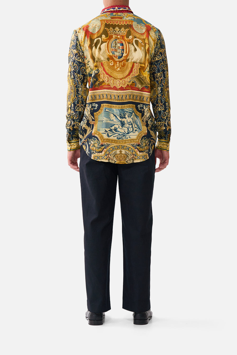 The CAMILLA LONG SLEEVE HIDDEN PLACKET SHIRT MEET ME AT THE MET in our  print.