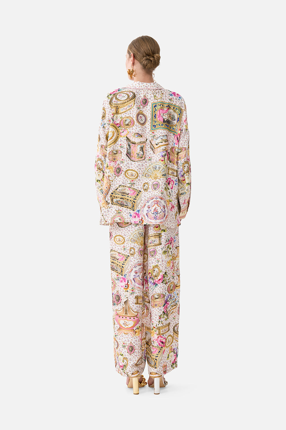 The CAMILLA RELAXED COLLARED SHIRT WITH POCKET IN THE HEART OF ART in our  print.
