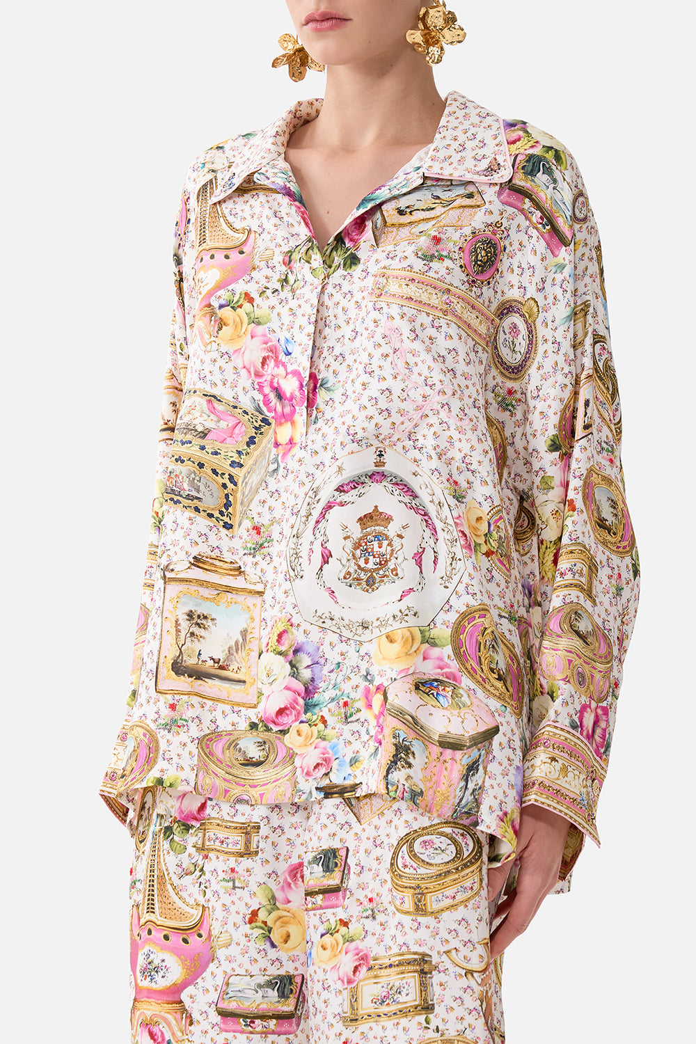 The CAMILLA RELAXED COLLARED SHIRT WITH POCKET IN THE HEART OF ART in our  print.