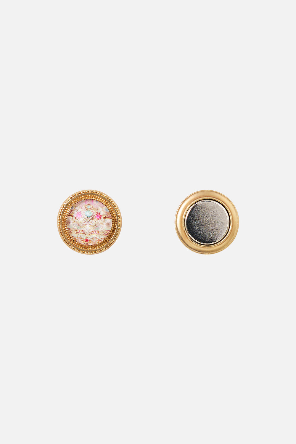GOLD CLOTHING MAGNETS IN THE NAME OF NOUVEAU