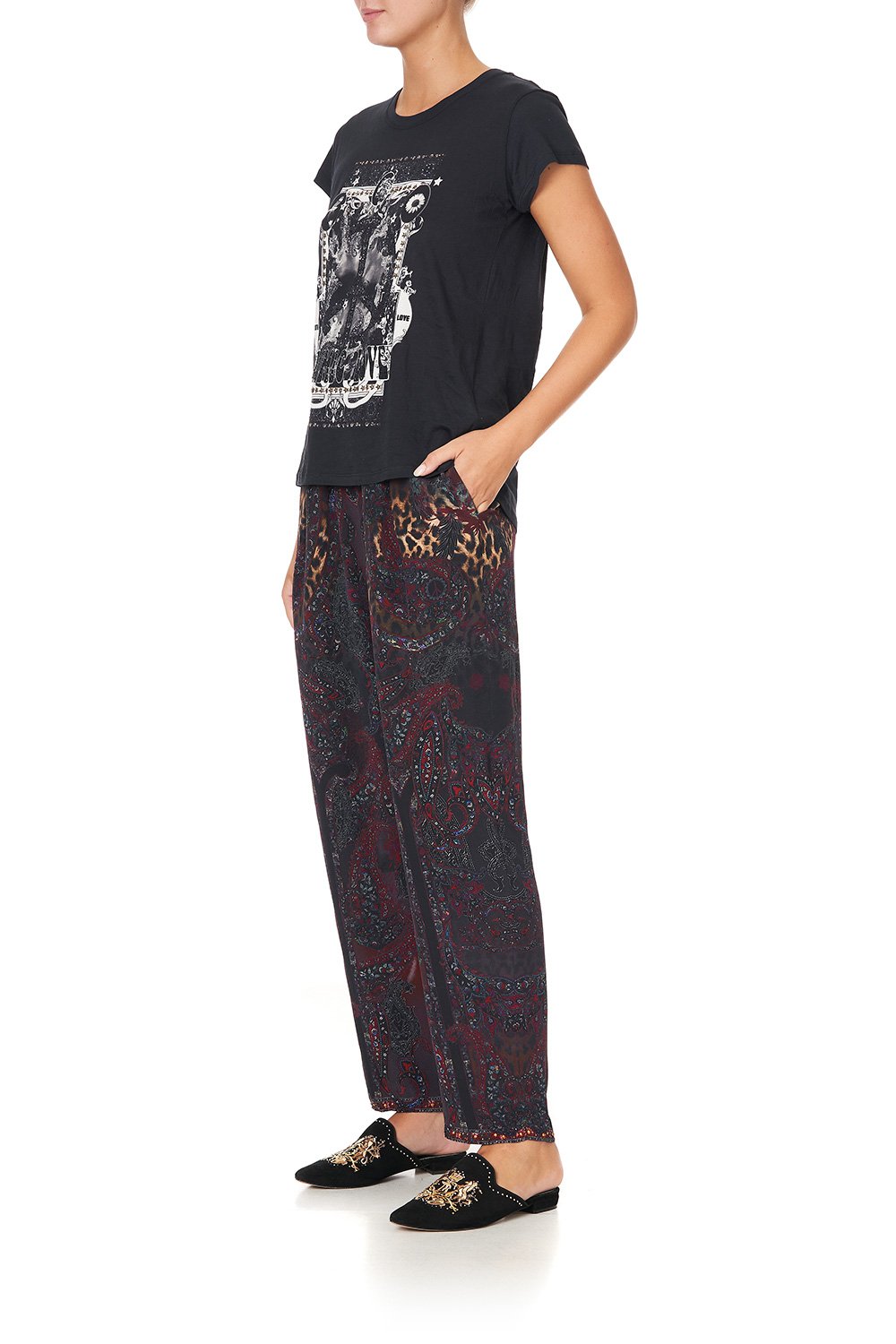 CURVED HEM FITTED TEE THE SMOKING LOUNGE