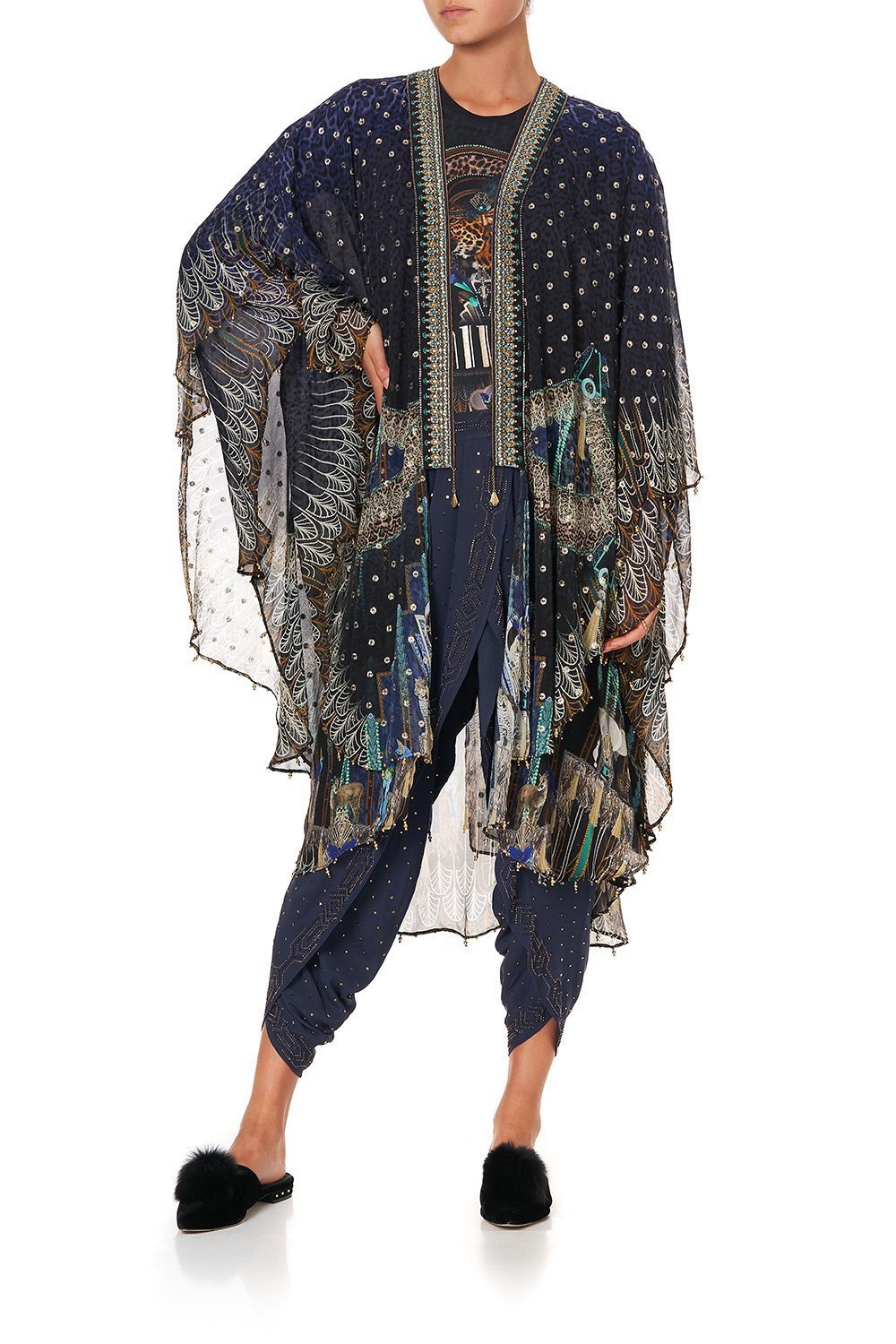 SCALLOPED EDGE LAYER DRIPPING IN DECO