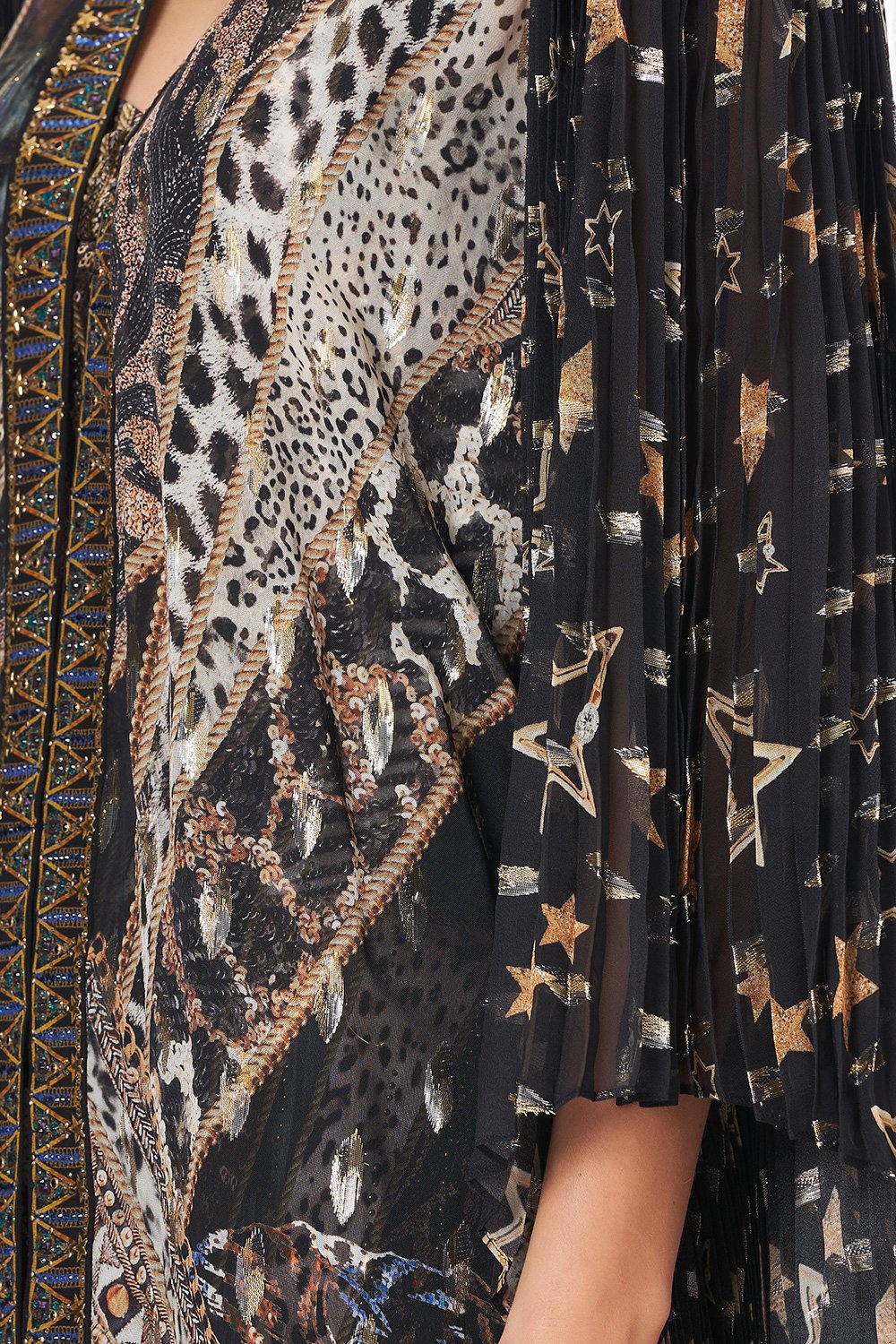 LAYER WITH PLEATED SLEEVE LADY STARDUST