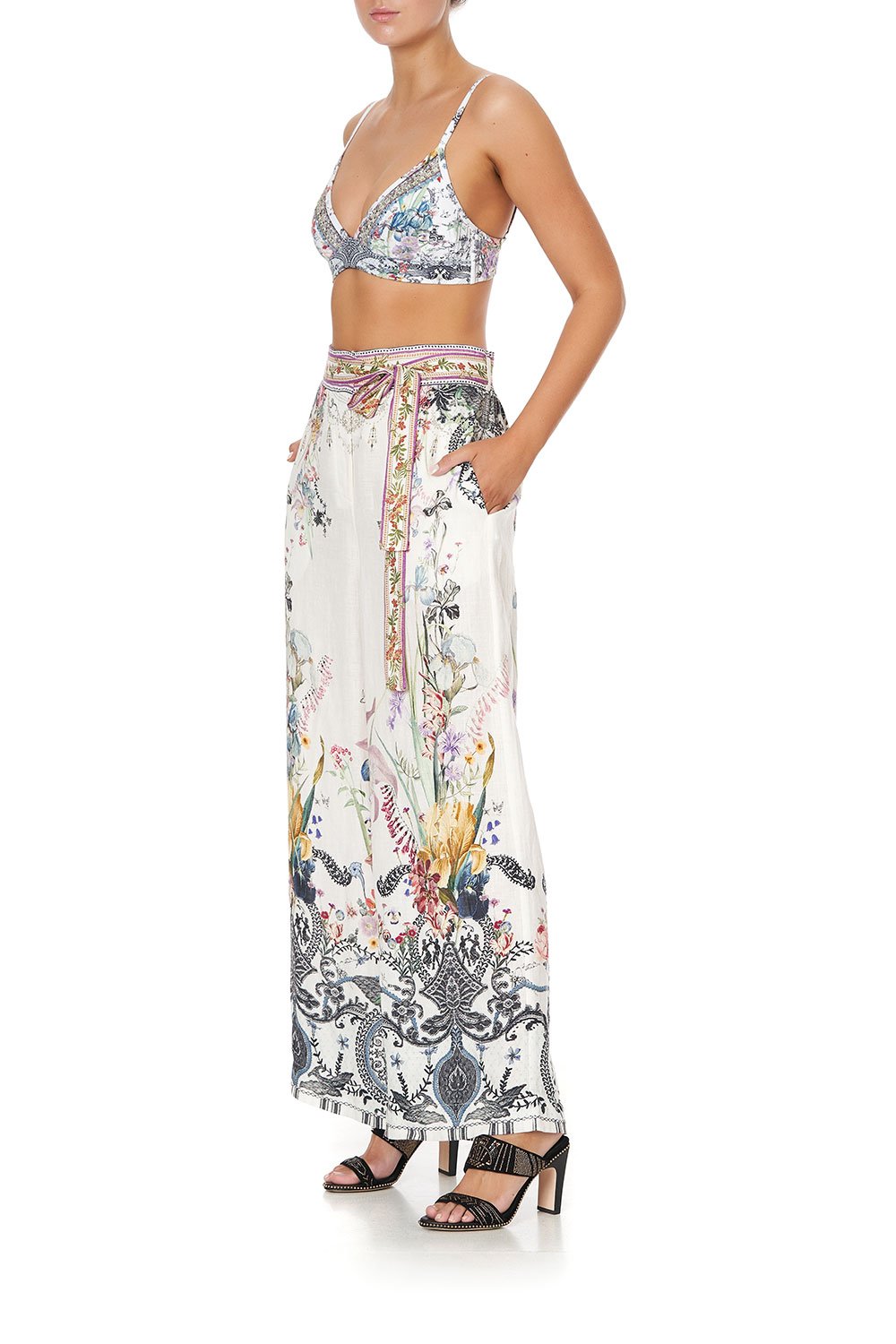 SOFT BRA WITH BACK CLIP TRUE ROMANCE