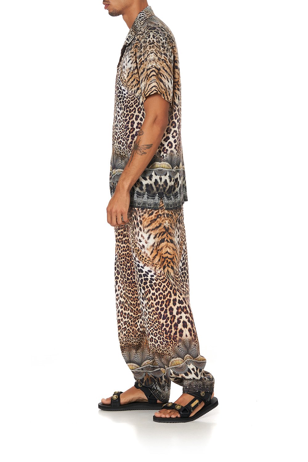 SHORT SLEEVE CAMP COLLARED SHIRT CALL OF THE CATHEDRAL