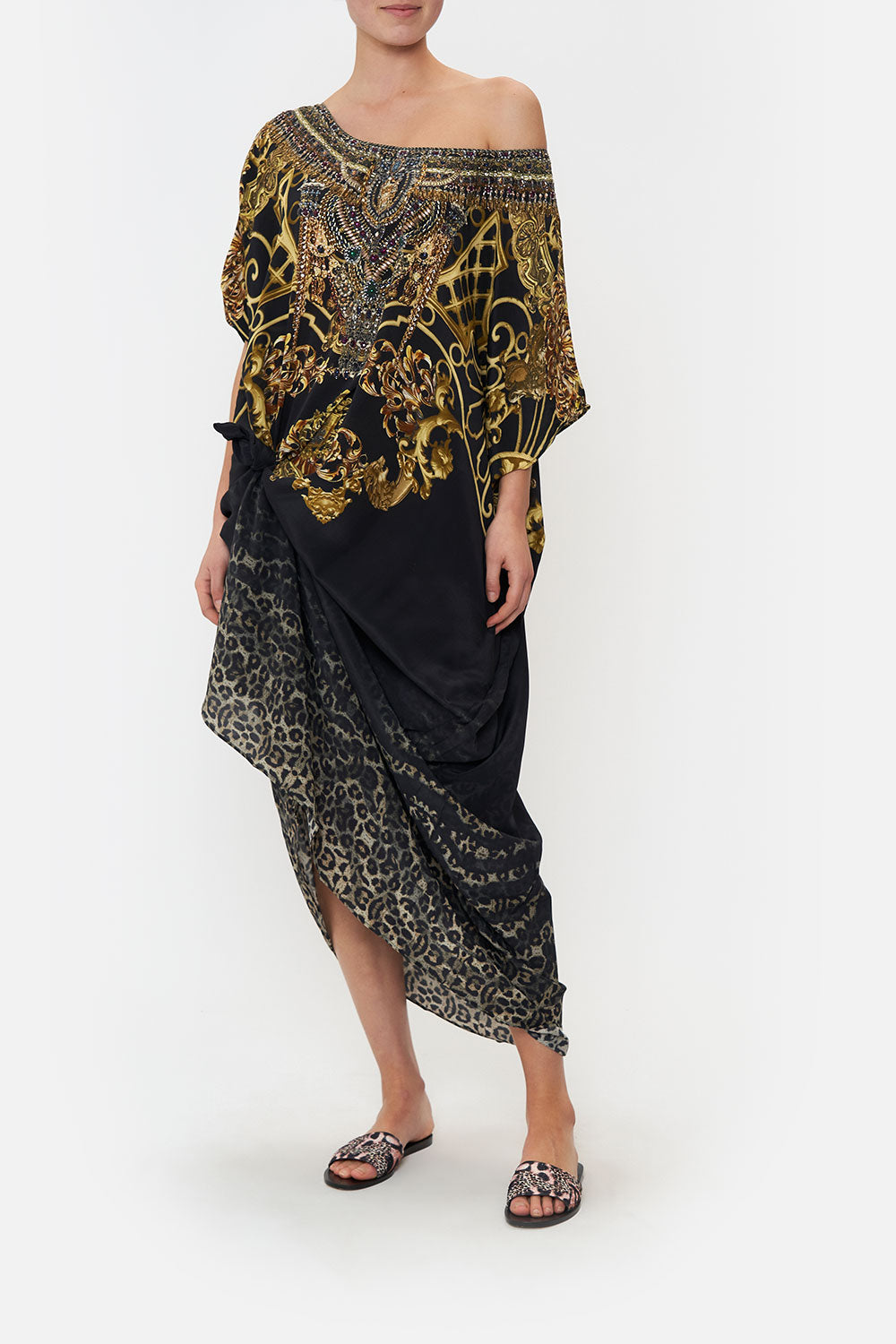 ROUND NECK KAFTAN SHADOWS OF ARMADA